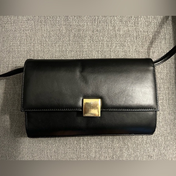Beautiful leather crossbody bag, no scratches or marks, in great condition - Picture 1 of 4